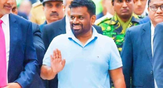 නිල සංචාරයක් අරඹමින් ජනපති අද (27) ජපානයට